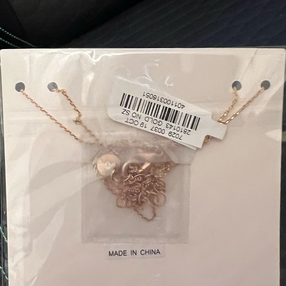Neiman Marcus COURAGE crystal gold necklace, NWT, never worn, adjustable - Picture 5 of 8